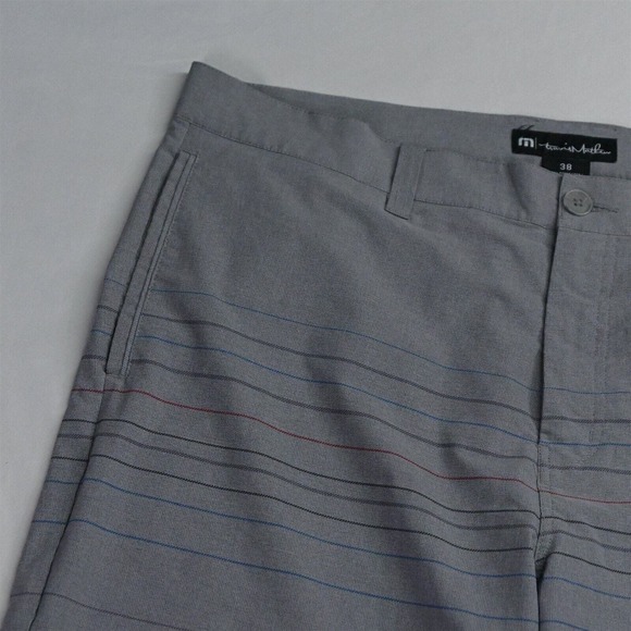 Travis Mathew 38 x 10" Light Gray Stripe Beck Tech Stretch Golf Shorts - Picture 2 of 7